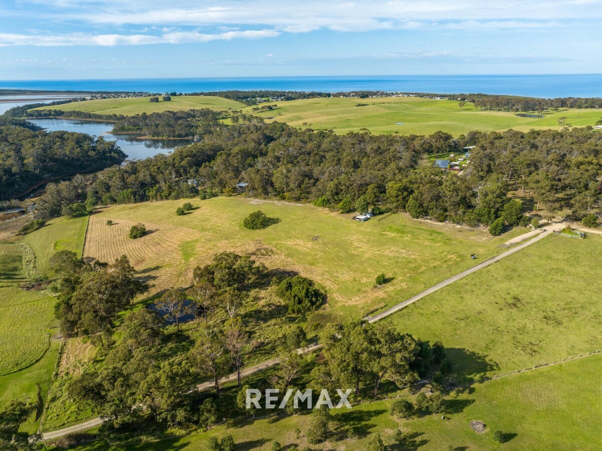 11 Hendersons Lane Toorloo Arm Victoria for Sale RE/MAX Australia