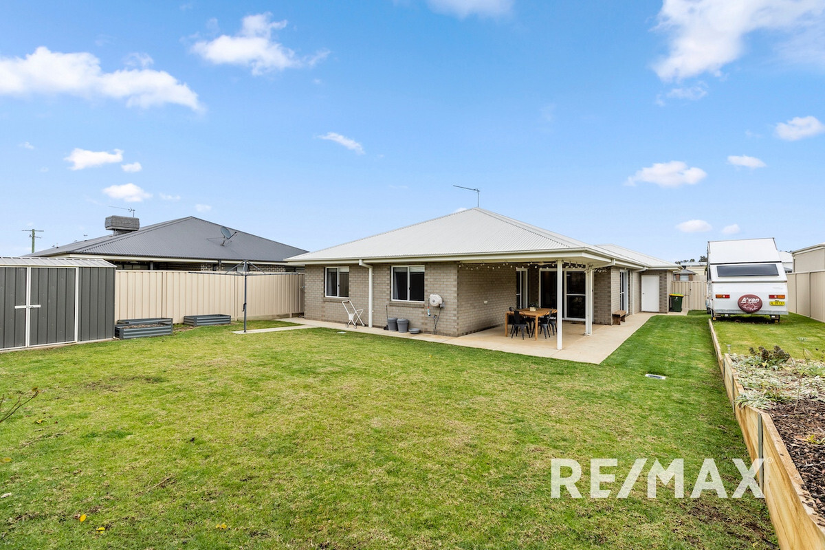 86 Barmedman Avenue Gobbagombalin New South Wales House for Sale RE