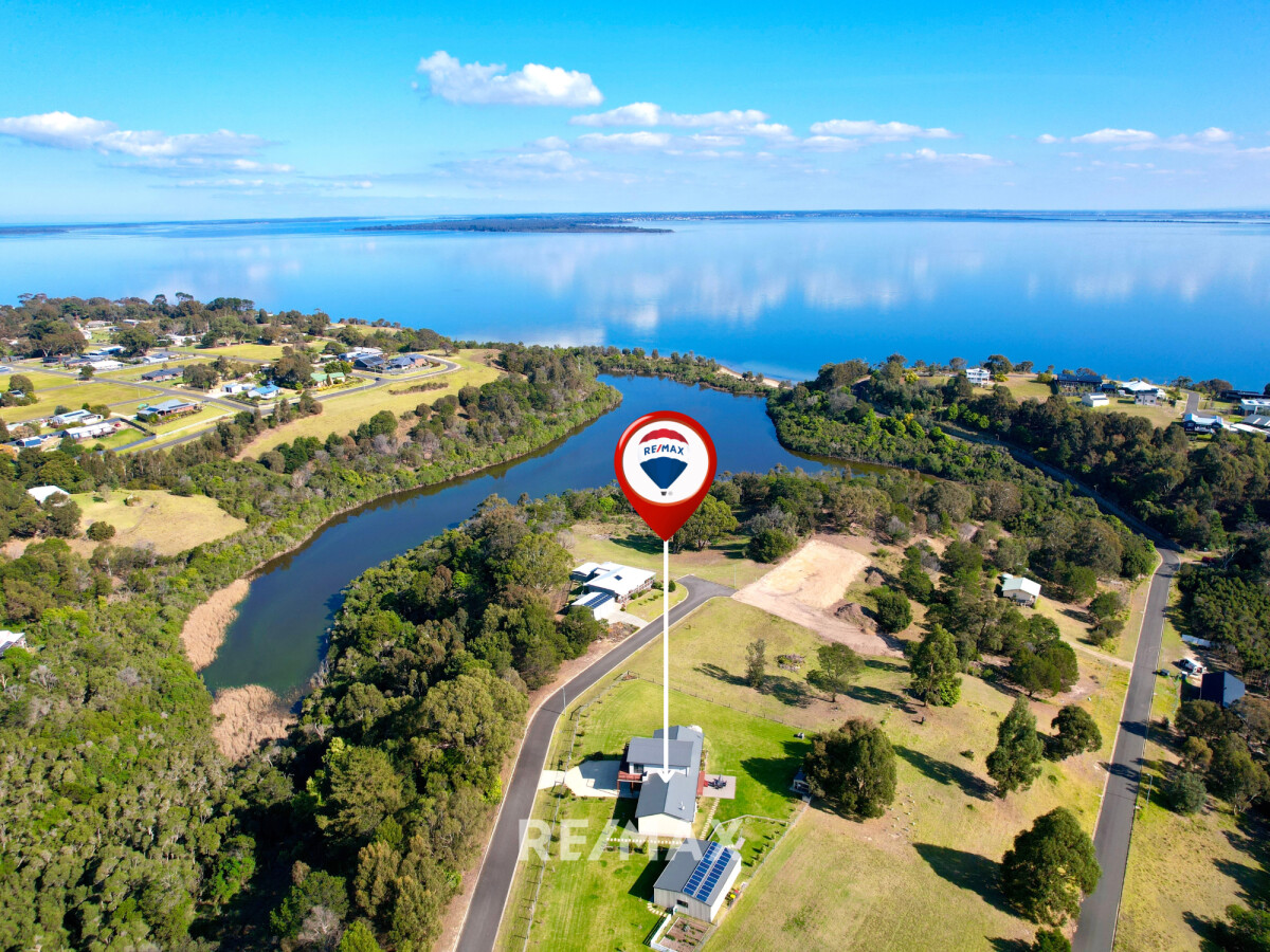 2 Matthew Avenue Metung Victoria House for Sale RE/MAX Australia