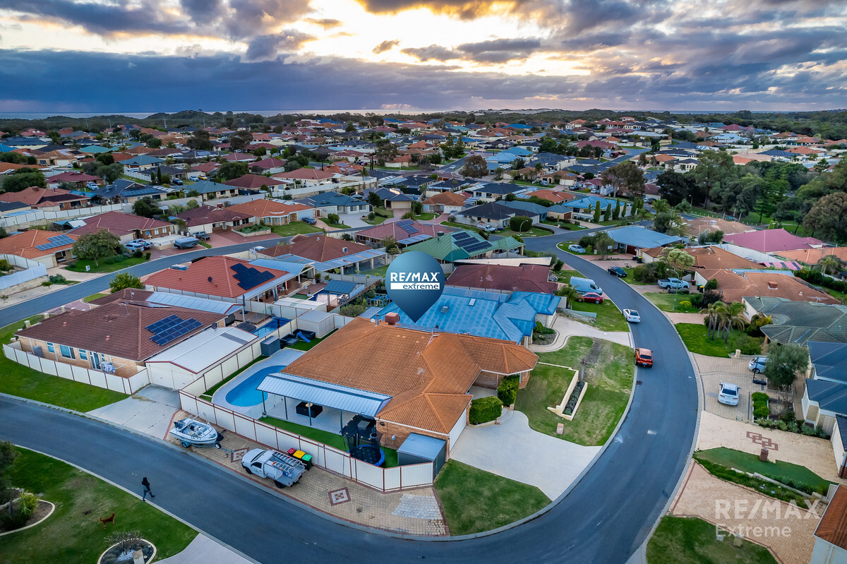 8 Melfort Circle Kinross Western Australia House for Sale RE/MAX