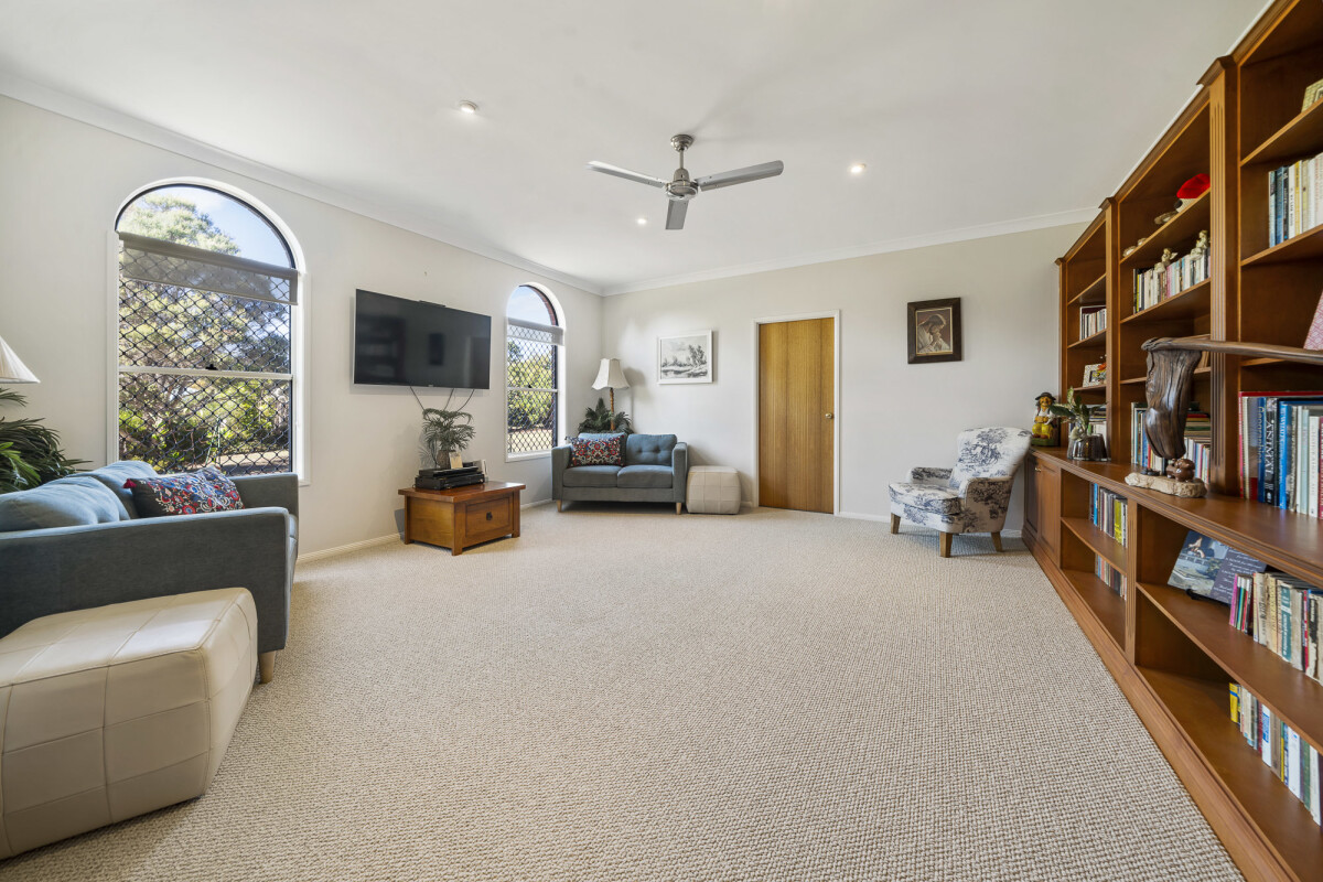 10 Stanley Parade Highfields Queensland AcreageSemirural for Sale RE