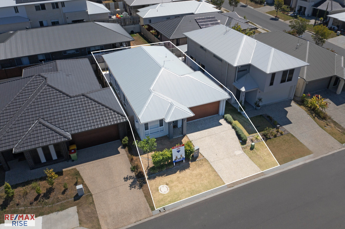 4 Mark Dillon Circuit House for Sale RE/MAX Australia