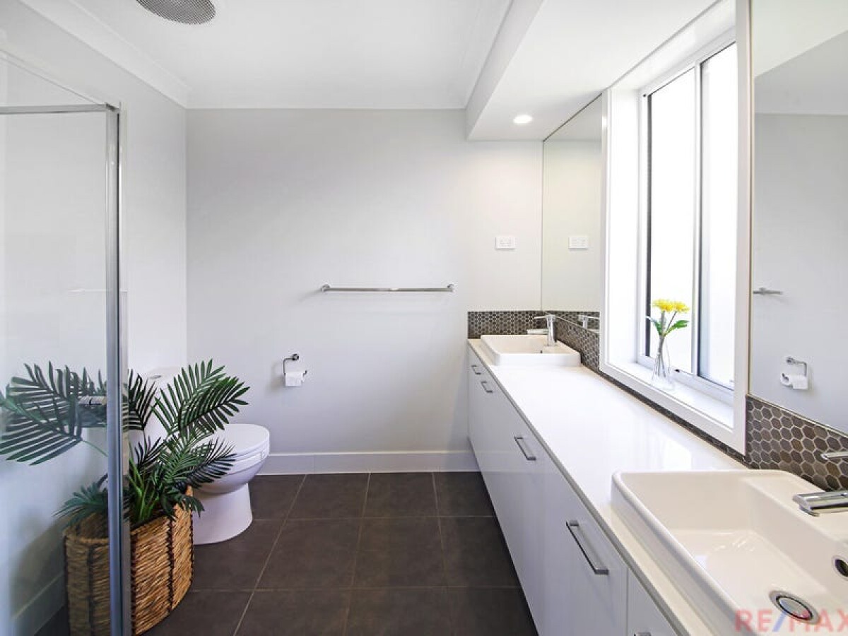 8 Prudence Place Meridan Plains Queensland House for Sale RE/MAX