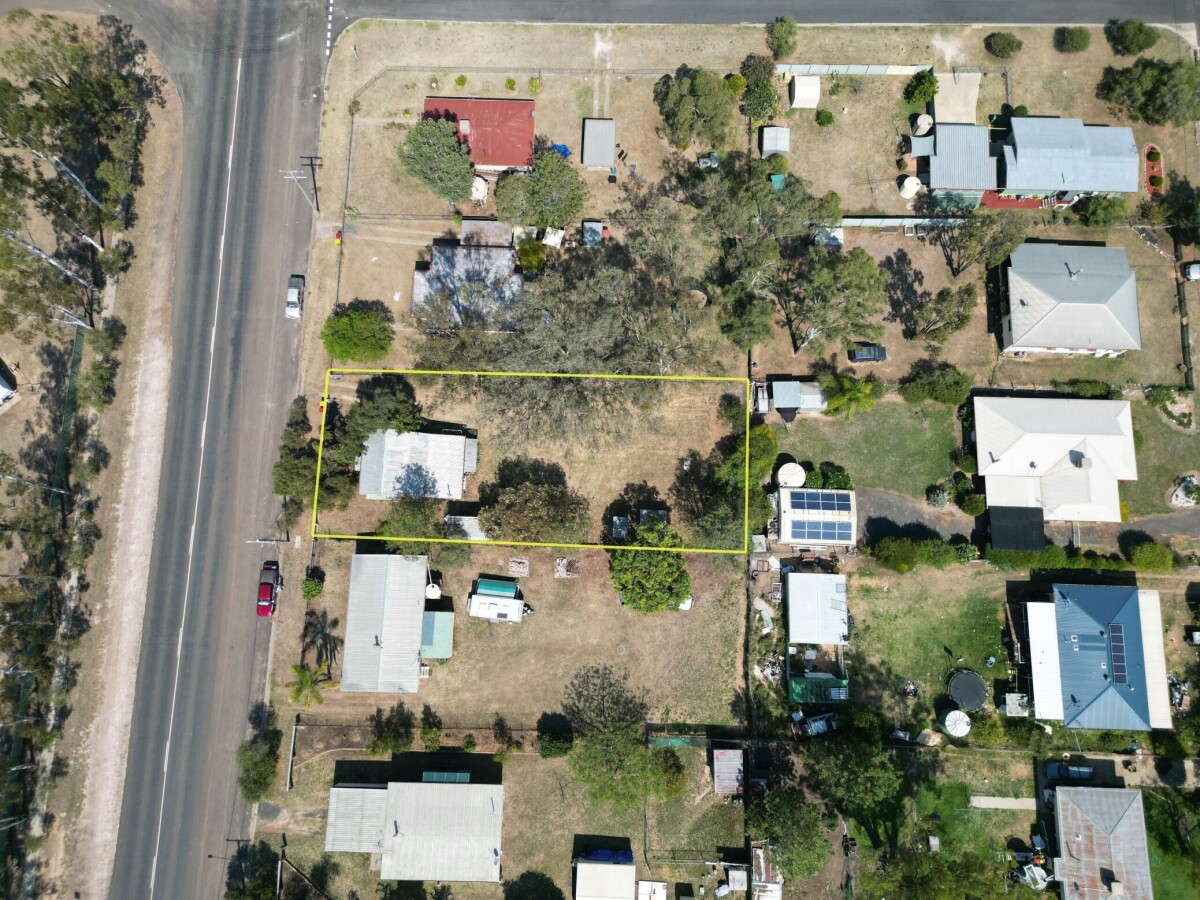 15 Taylor Street Cecil Plains Queensland House for Sale RE/MAX Australia