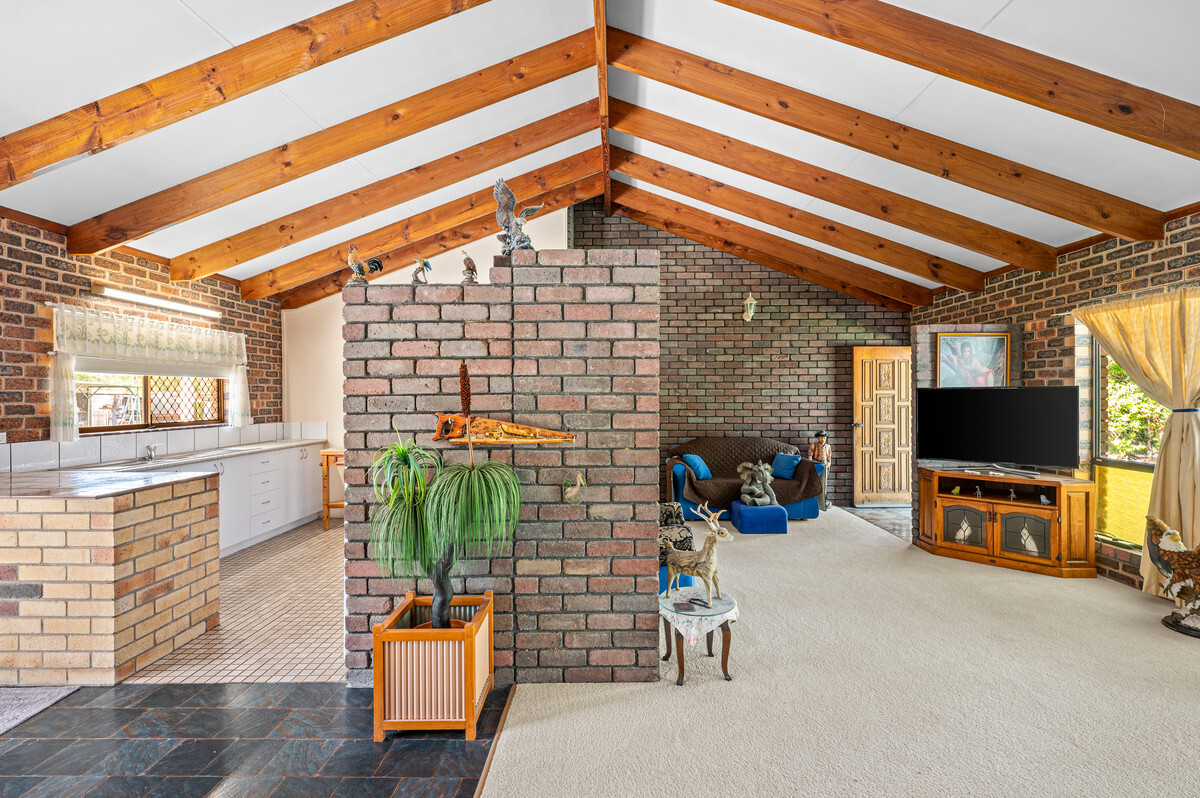 6977 Doyle Road South Maclean Queensland AcreageSemirural for Sale