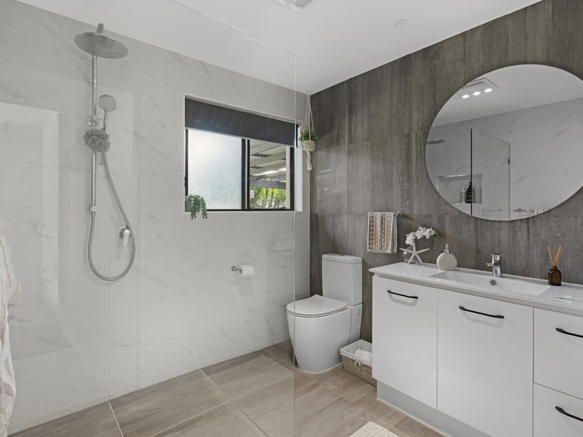 22 McTaggart Place Carrara Queensland House for Sale RE/MAX Australia