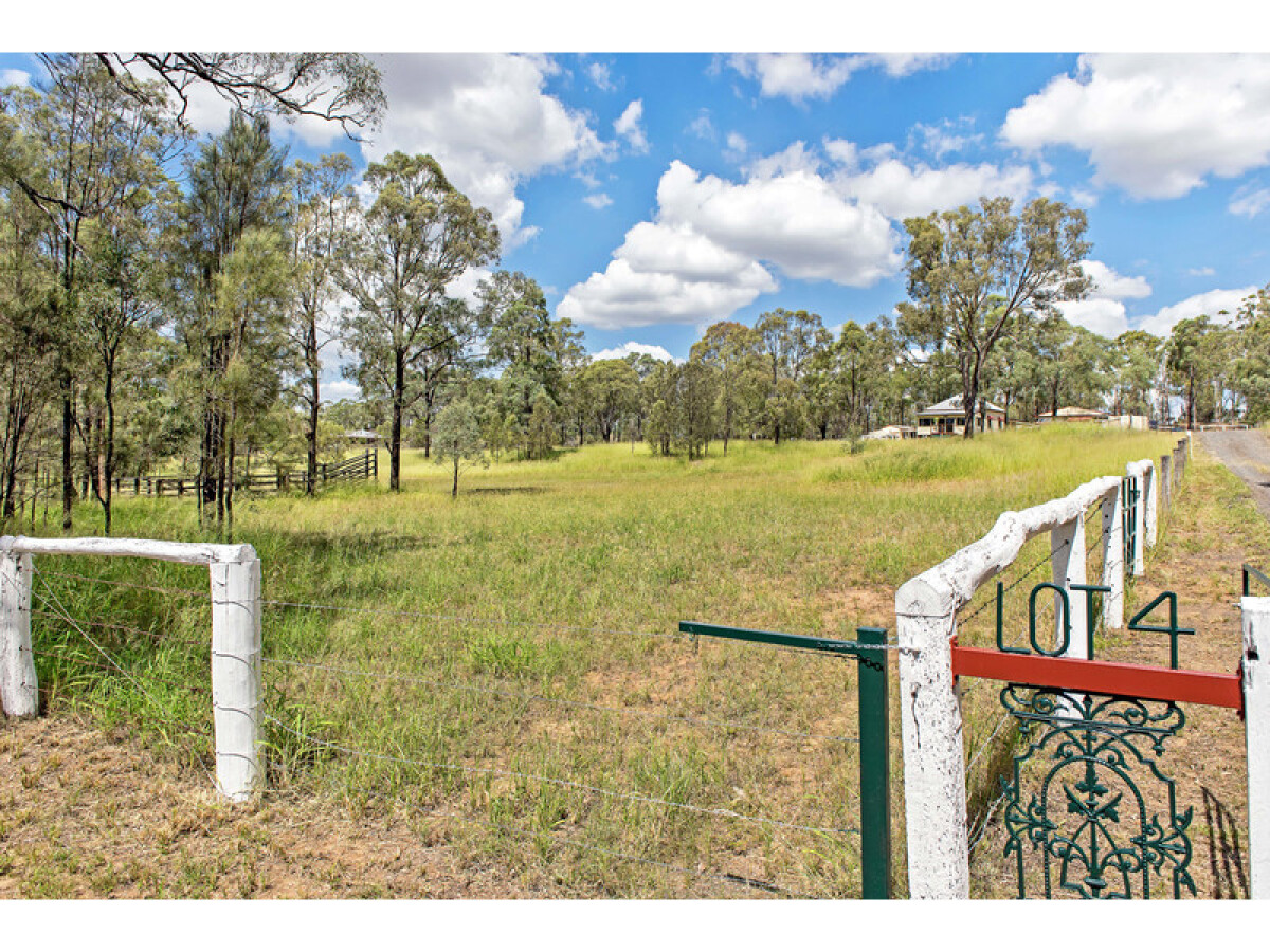 80 Golf Course Road Goombungee Queensland House for Sale RE/MAX Australia