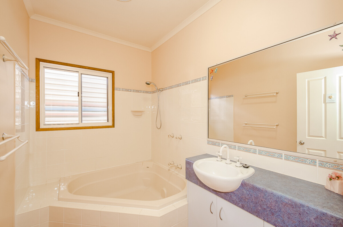 86 Flora Drive Beecher Queensland House for Sale RE/MAX Australia