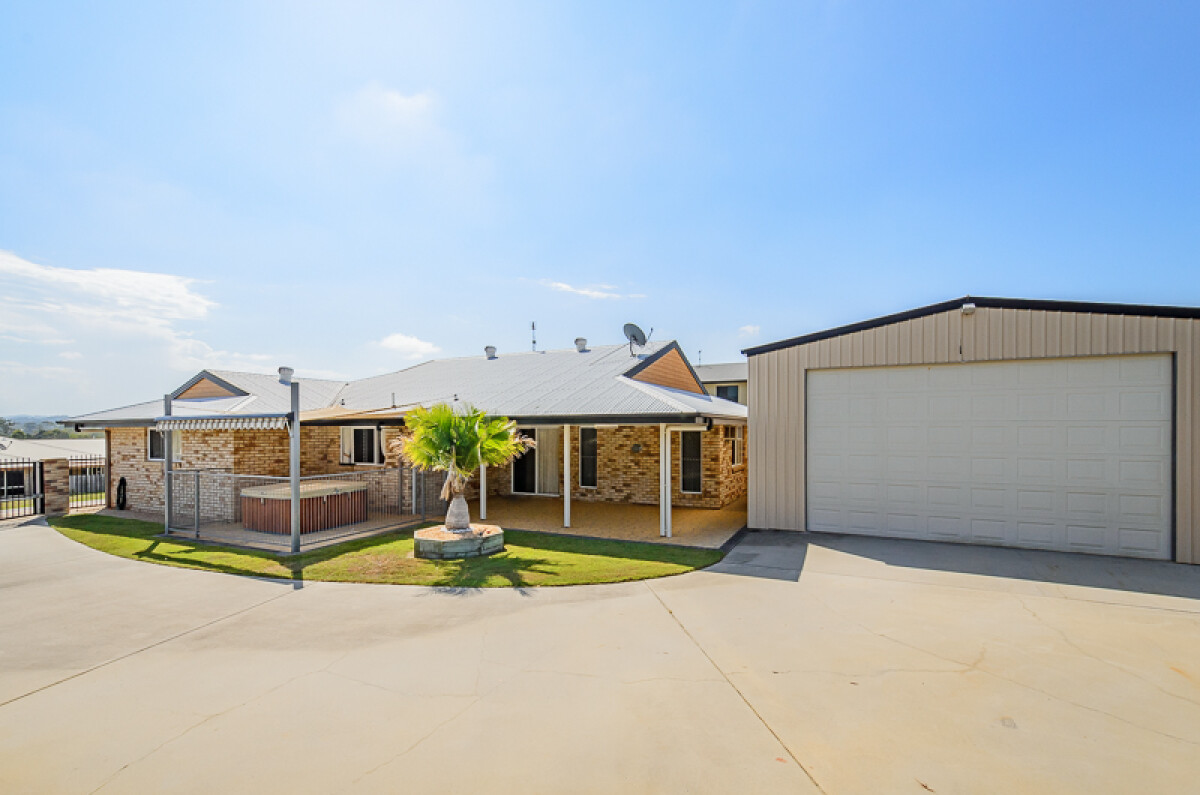 48 Golf View Drive Boyne Island Queensland House for Sale RE/MAX