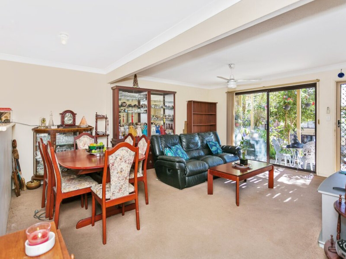 10/812 Sherwood Close Mudgeeraba Queensland Townhouse for Sale RE