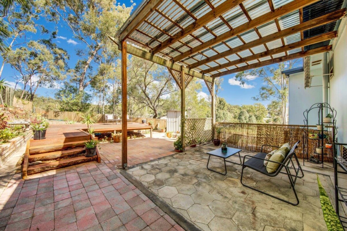 29 Pine Avenue West Gladstone Queensland House for Sale RE/MAX Australia