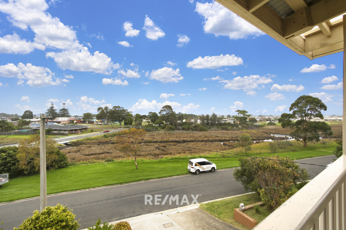 6 Dargo Street Lakes Entrance Victoria House for Sale RE/MAX Australia