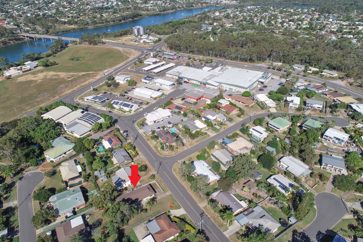 8 Hayes Avenue Boyne Island Queensland DuplexSemidetached for Sale