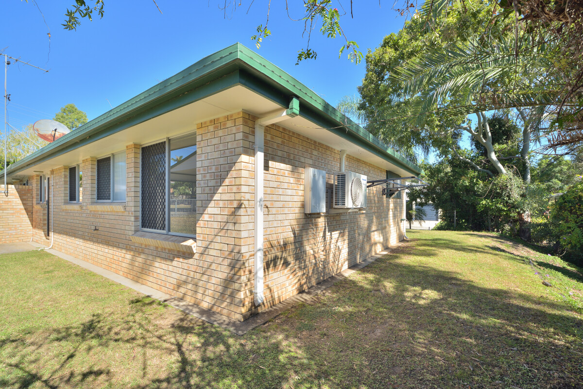 8 Hayes Avenue Boyne Island Queensland DuplexSemidetached for Sale