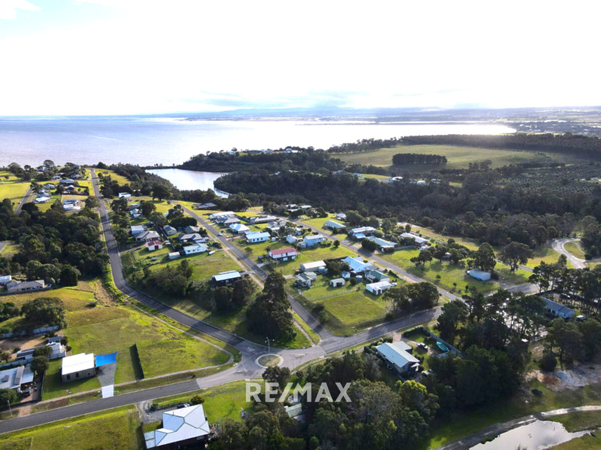 18 Magpie Avenue Metung Victoria House for Sale RE/MAX Australia