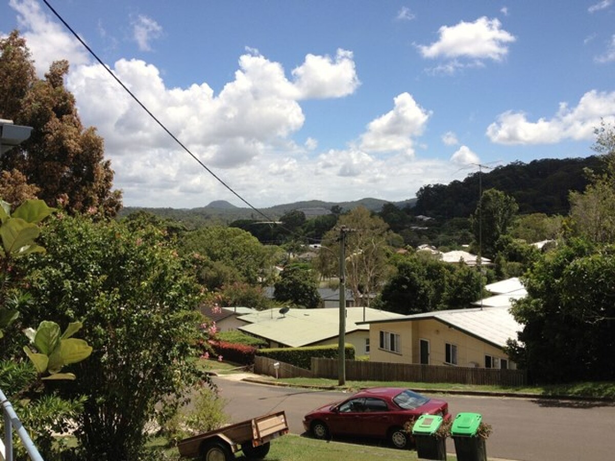 16 Mayfield Street Nambour Queensland DuplexSemidetached for Sale RE