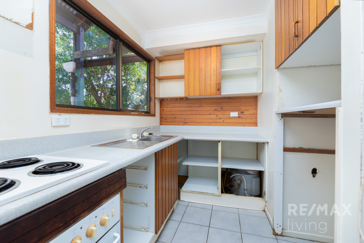 39 Pooles Road Villeneuve Queensland House for Sale RE/MAX Australia