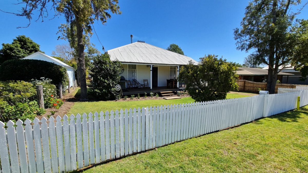 5 King Street Goombungee Queensland House for Sale RE/MAX Australia