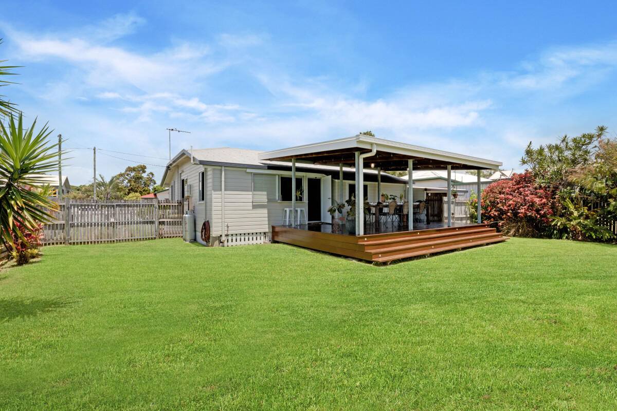 8 Smith Street West Mackay Queensland House for Sale RE/MAX Australia