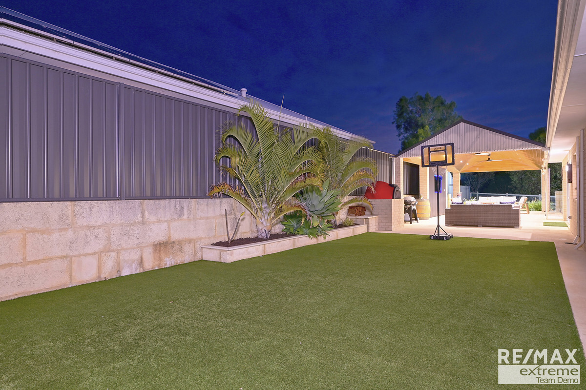 21 Redheart Road Carramar Western Australia House for Sale RE/MAX