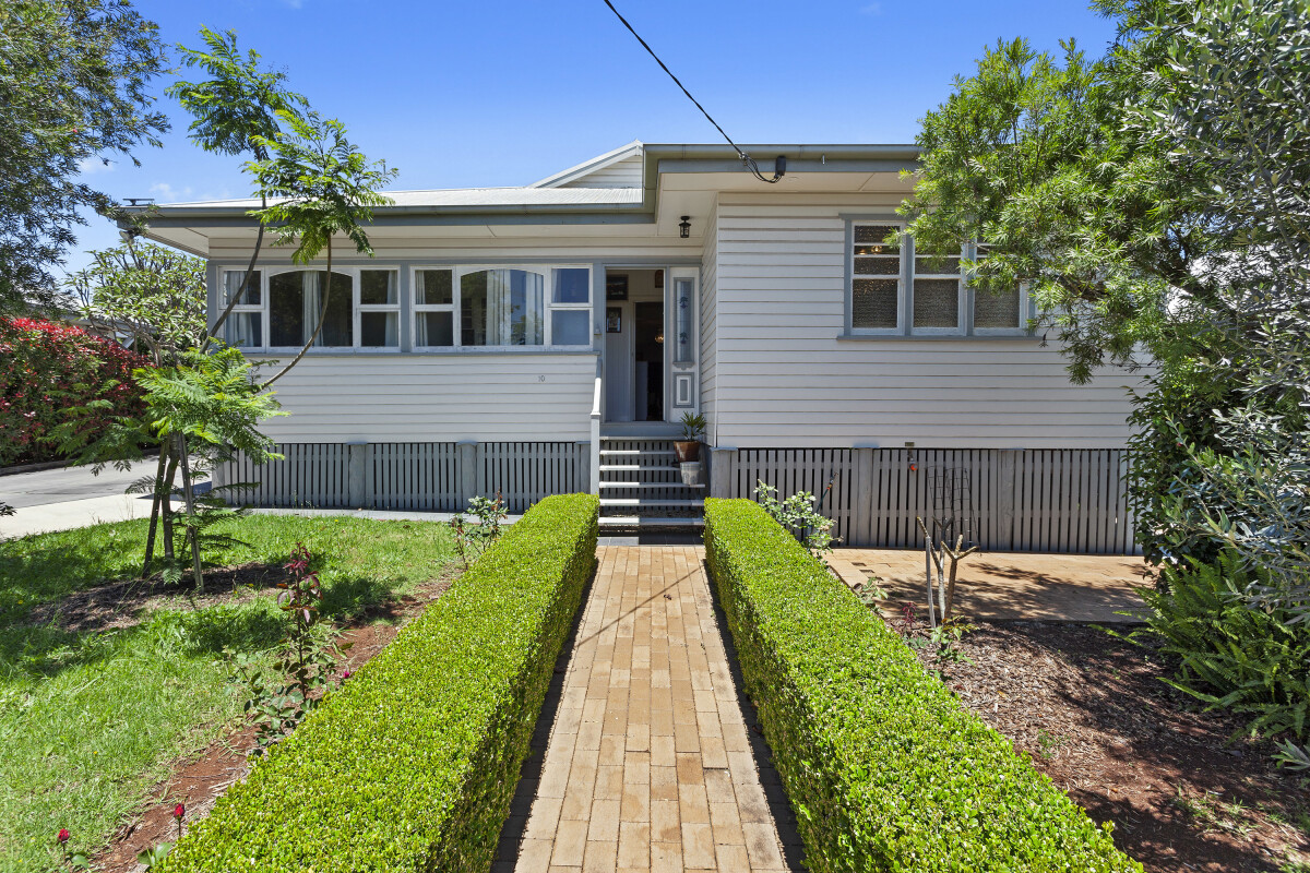 10 Horner Street Centenary Heights Queensland House for Sale RE/MAX Australia 10 Horner Street Centenary Heights Queensland House for Sale RE/MAX Australia
