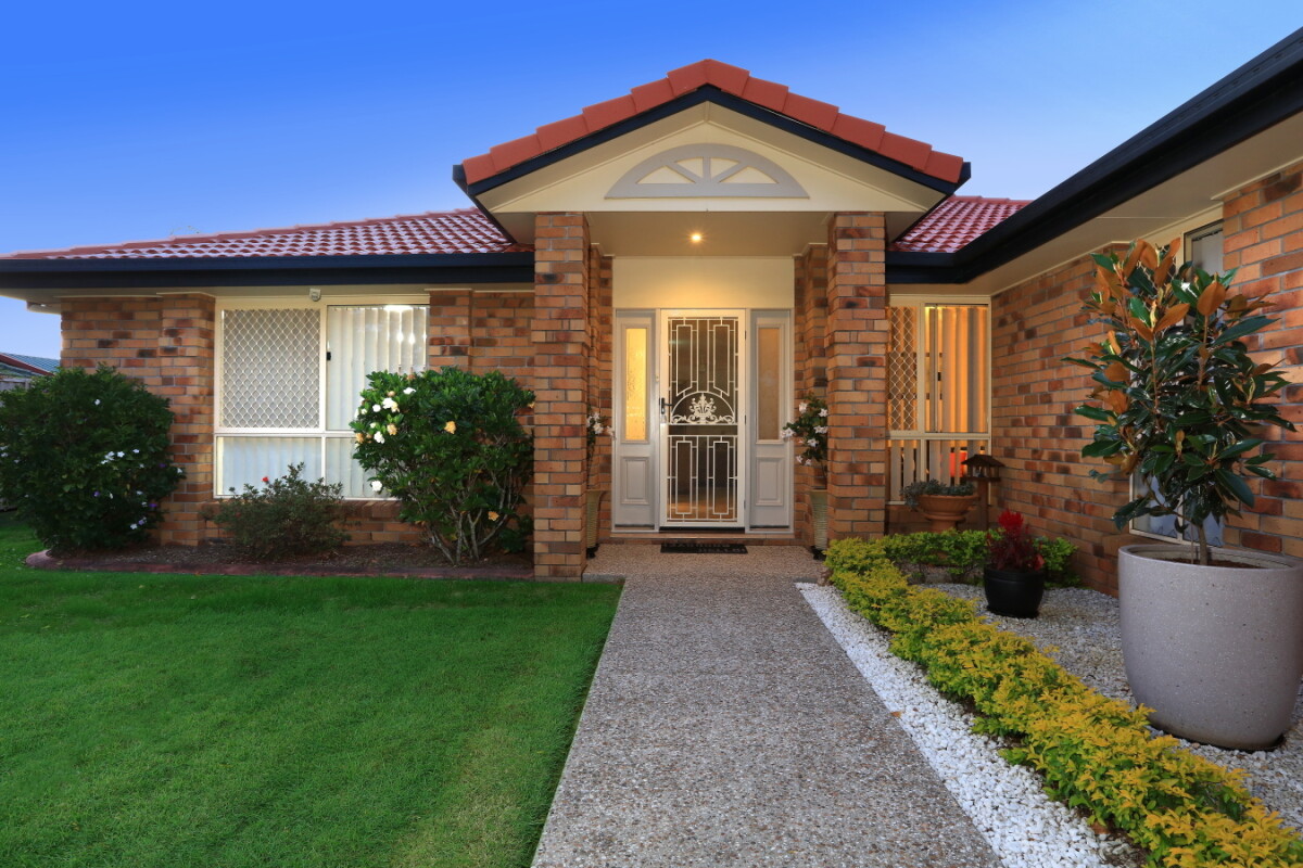 28 Oak Hill Crescent Parkwood Queensland House for Sale RE/MAX Australia