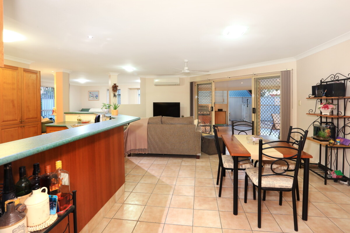 28 Oak Hill Crescent Parkwood Queensland House for Sale RE/MAX Australia