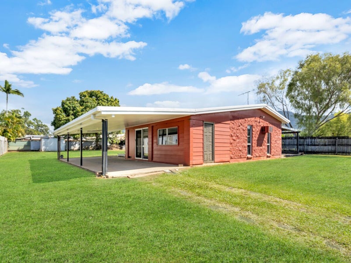 9 Alberta Drive Woree Queensland House for Sale RE/MAX Australia