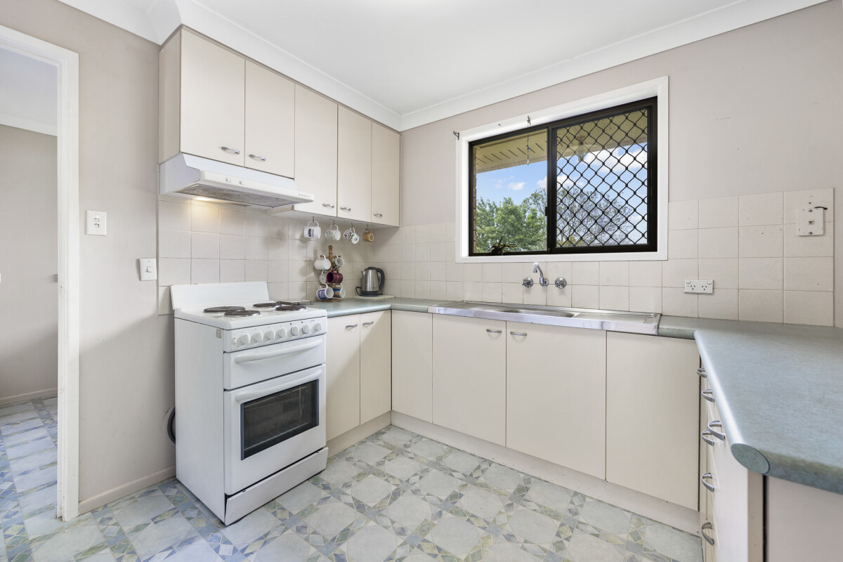 5 Champagne Crescent Wilsonton Heights Queensland House for Sale RE