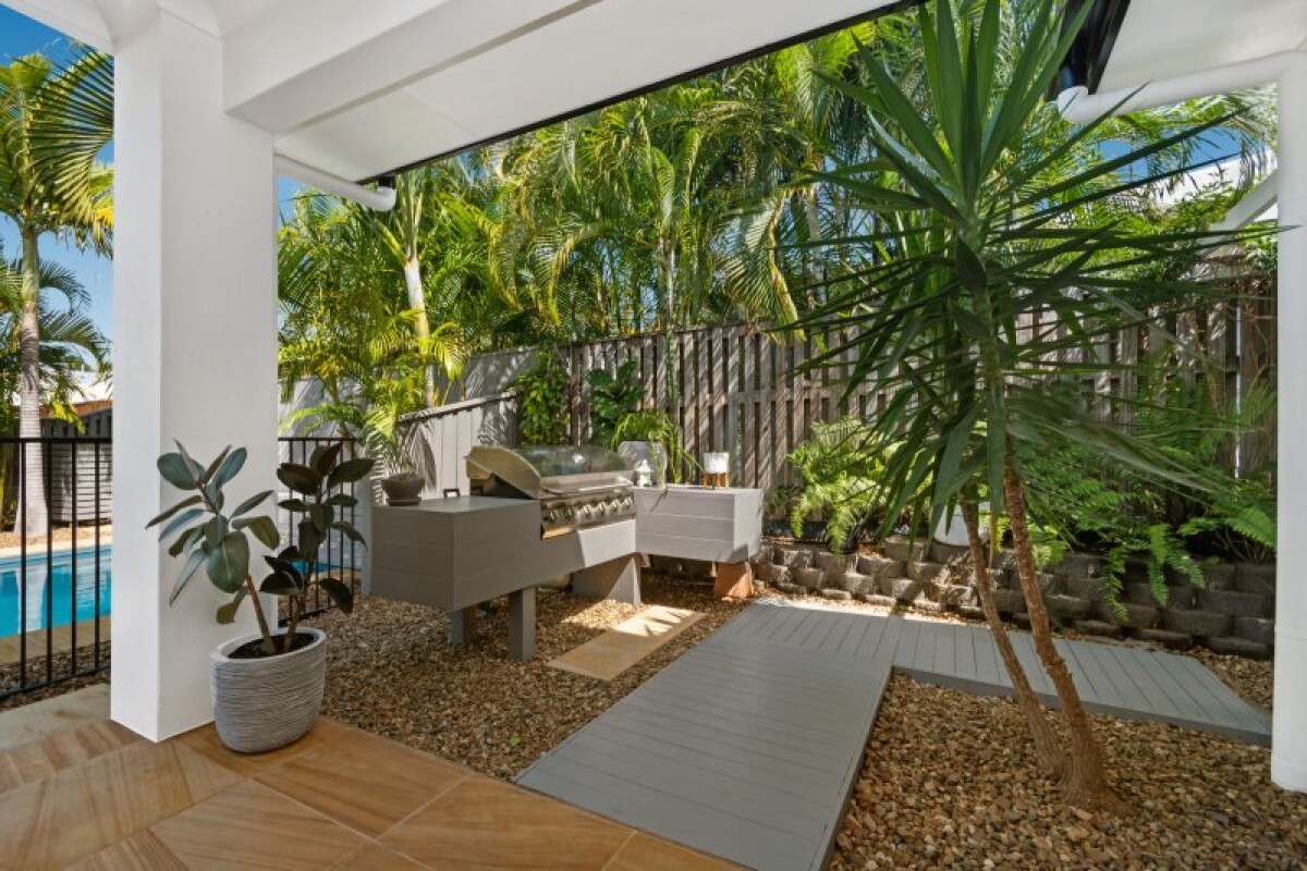 55 Hillock Crescent Bushland Beach Queensland House for Sale RE/MAX
