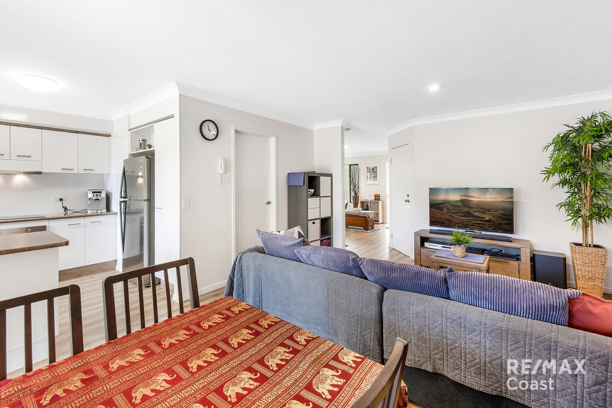 11/19 Harrow Place Arundel Queensland Townhouse for Sale RE/MAX Australia