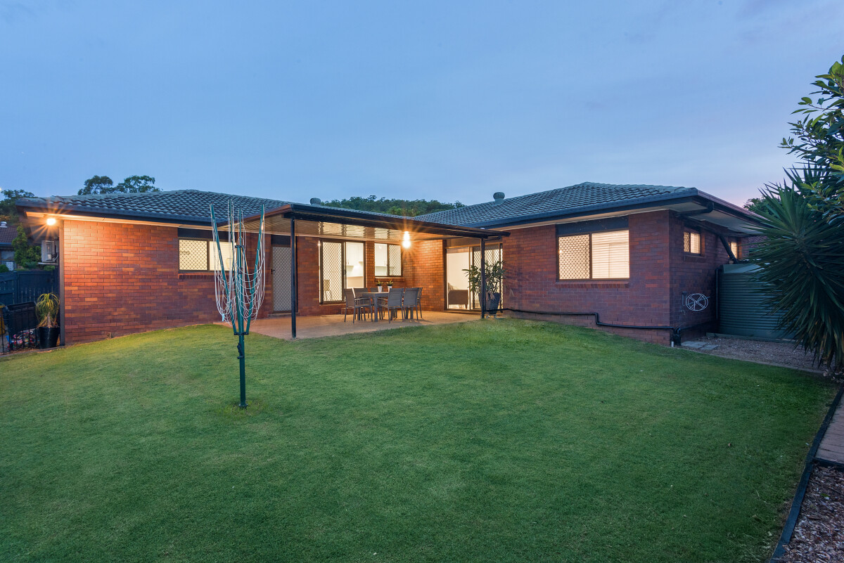 19 Naretha St Carindale Queensland House for Sale RE/MAX Australia