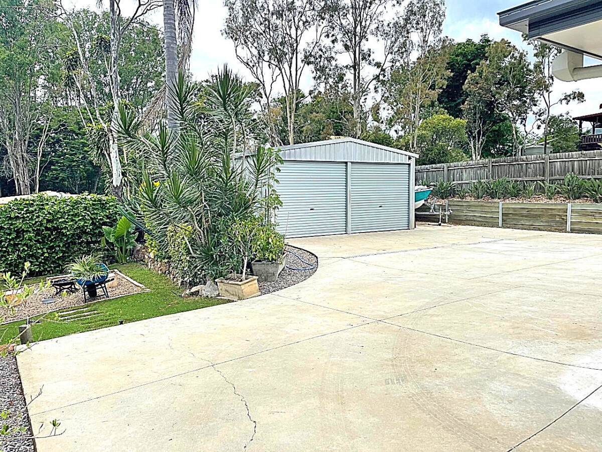 54 Pooles Road Villeneuve Queensland House for Sale RE/MAX Australia