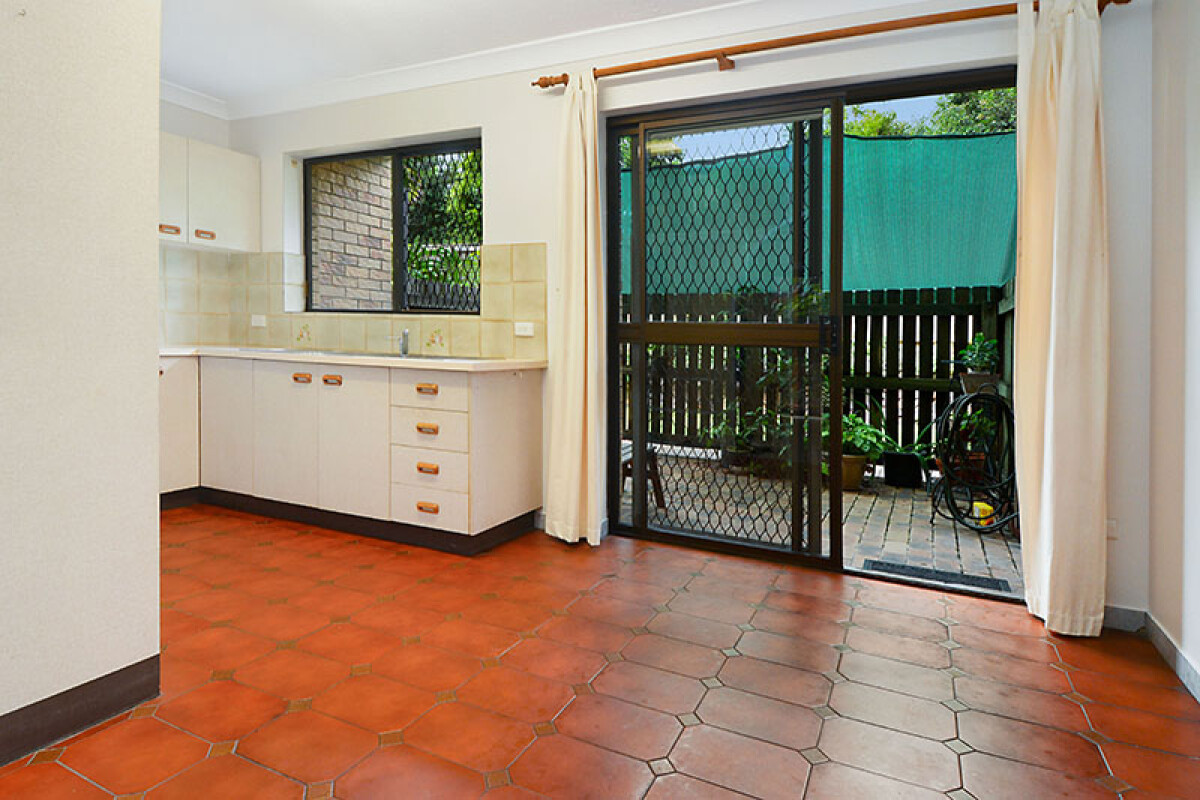 2/83 Waldheim St Annerley Queensland Unit for Sale RE/MAX Australia