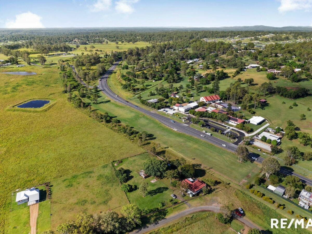 14 Hiscock Road Woodhill Queensland AcreageSemirural for Sale RE/MAX Australia