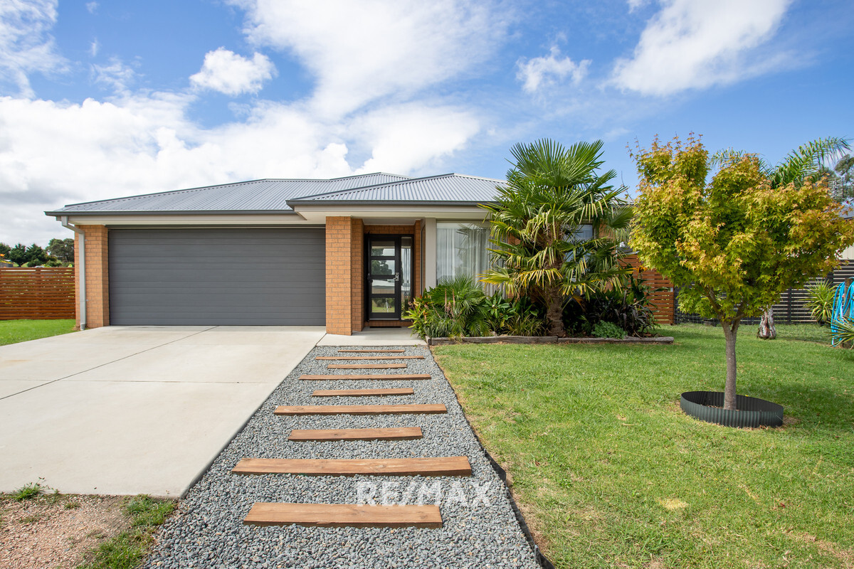 22 Redenbach Court Swan Reach Victoria House for Sale RE/MAX Australia