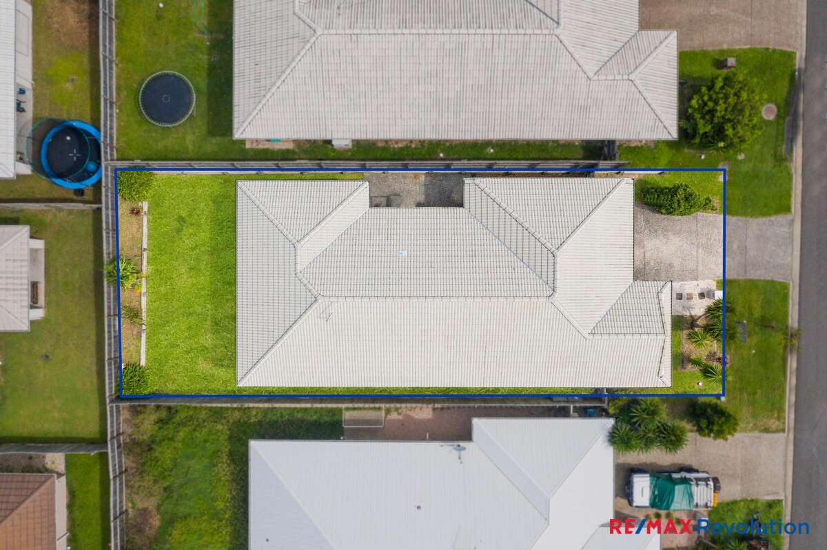 34 John Crescent Pimpama Queensland House for Sale RE/MAX Australia