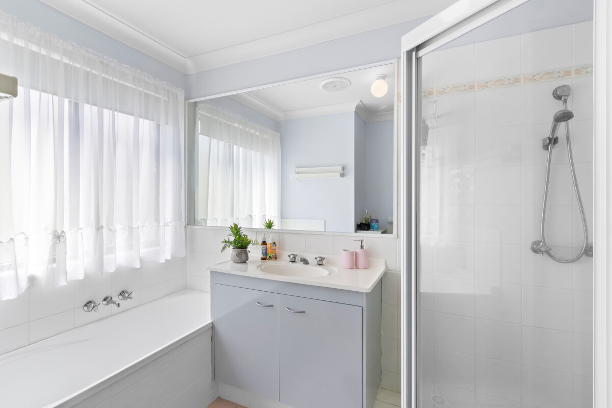 44 Marble Arch Place Arundel Queensland House for Sale RE/MAX Australia