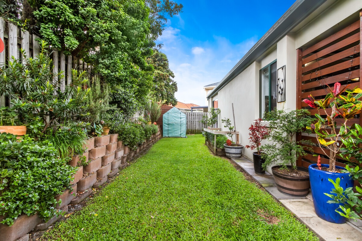 44 Marble Arch Place Arundel Queensland House for Sale RE/MAX Australia