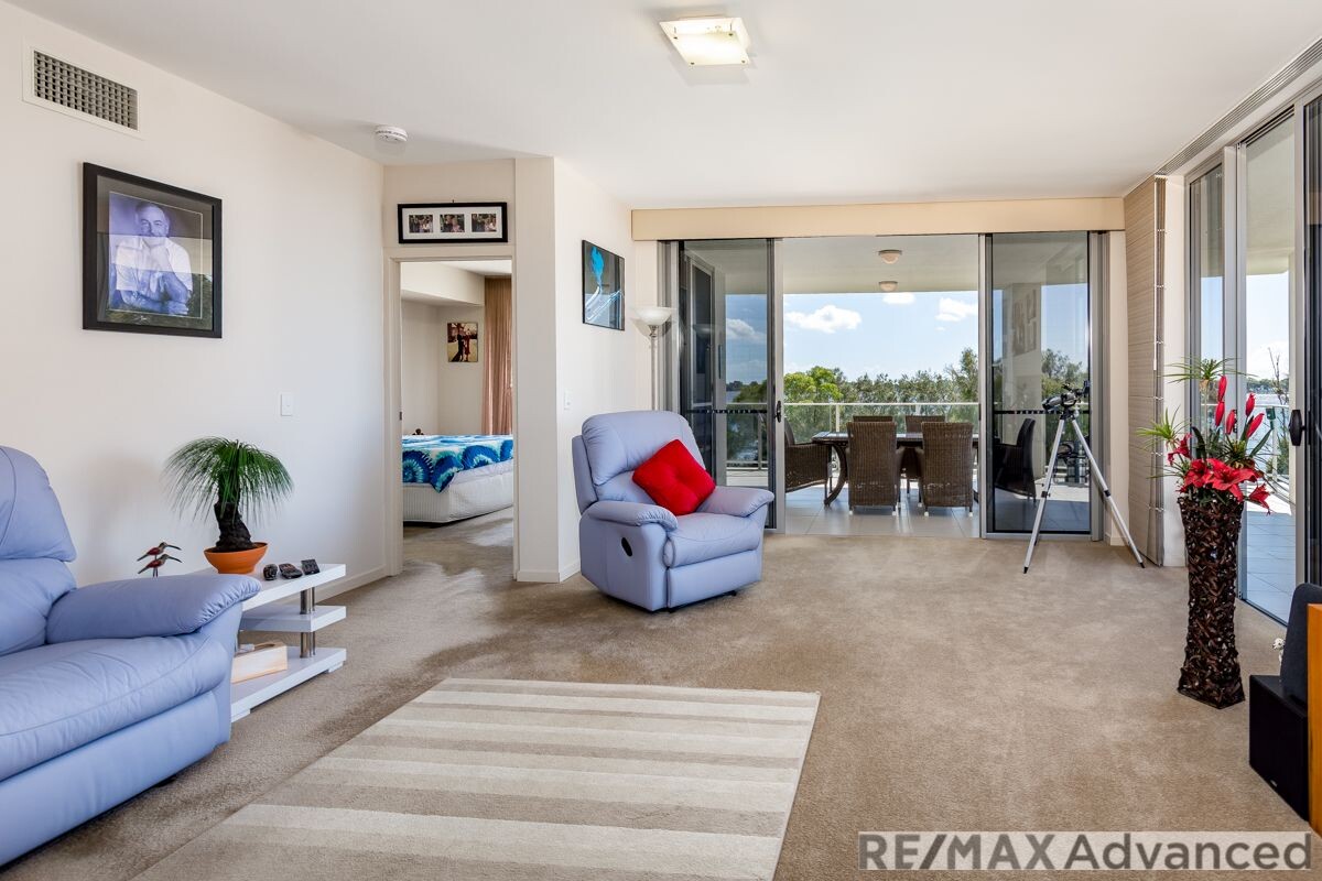 18/8a Spinnaker Drive Sandstone Point Queensland Apartment for Sale