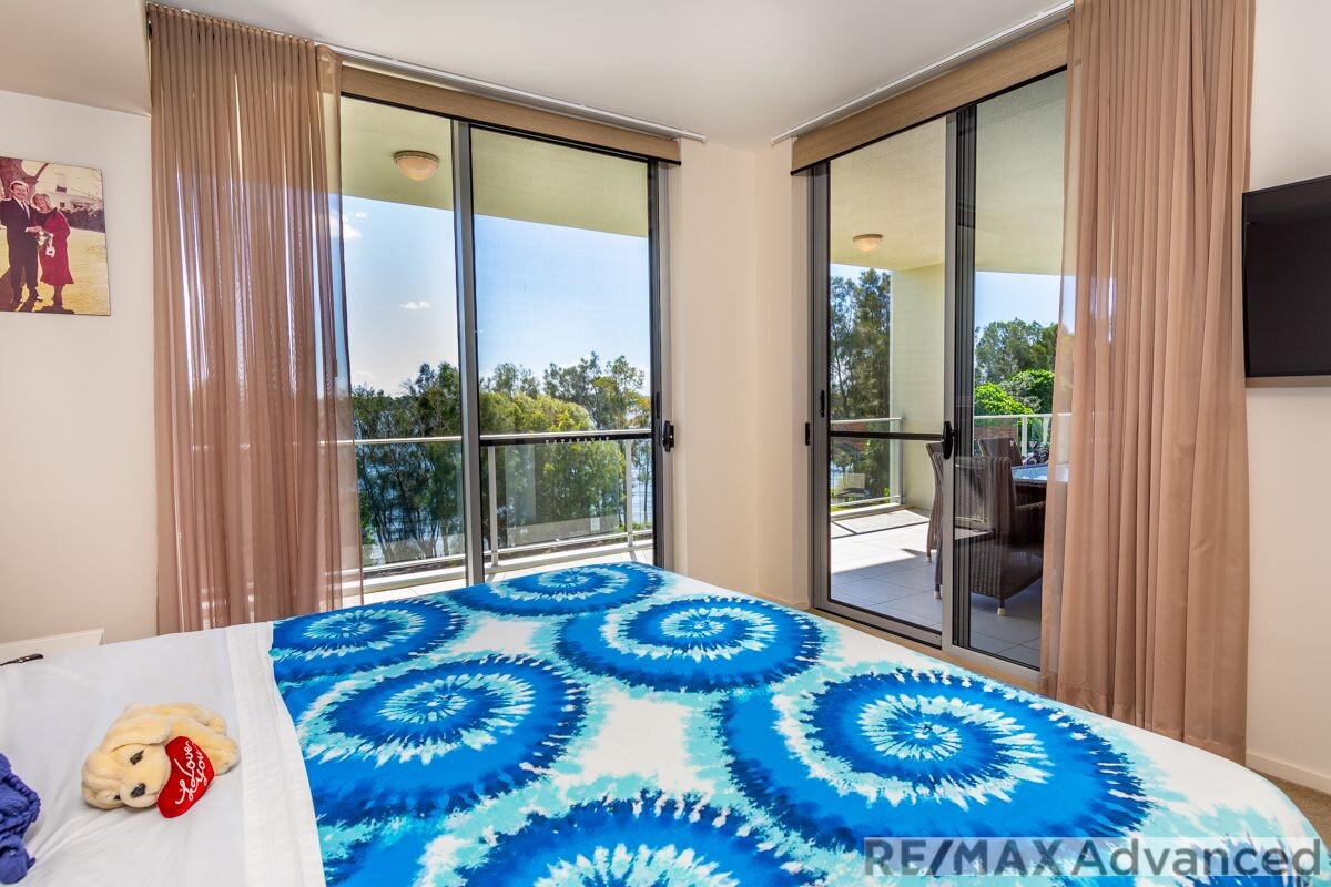 18/8a Spinnaker Drive Sandstone Point Queensland Apartment for Sale