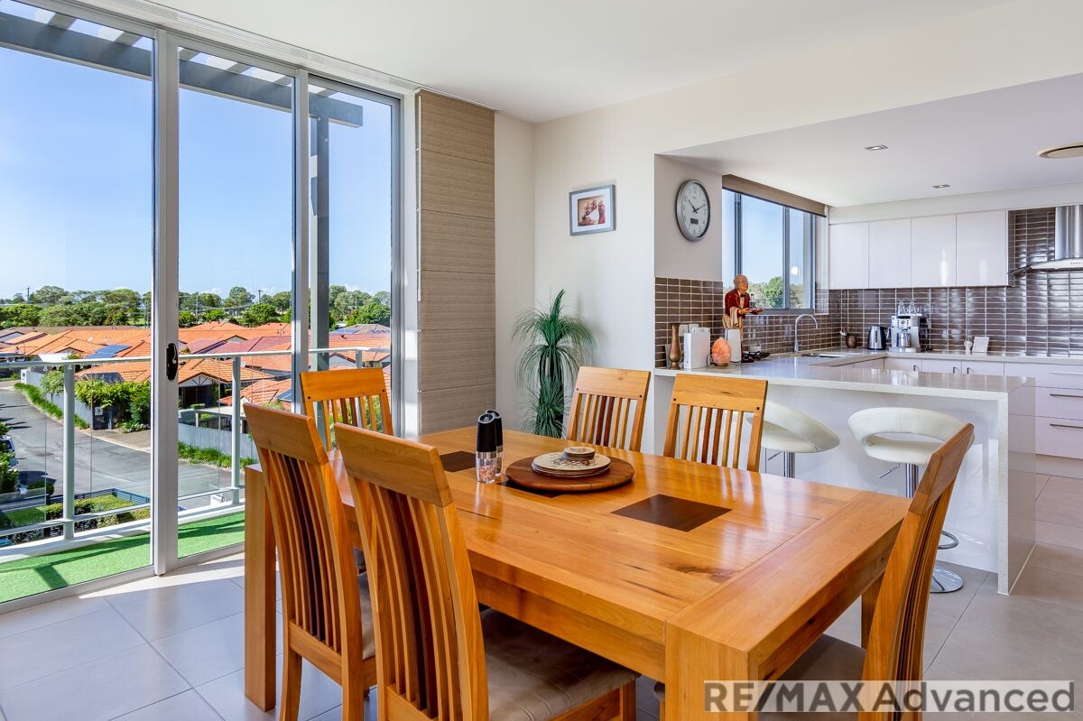 18/8a Spinnaker Drive Sandstone Point Queensland Apartment for Sale