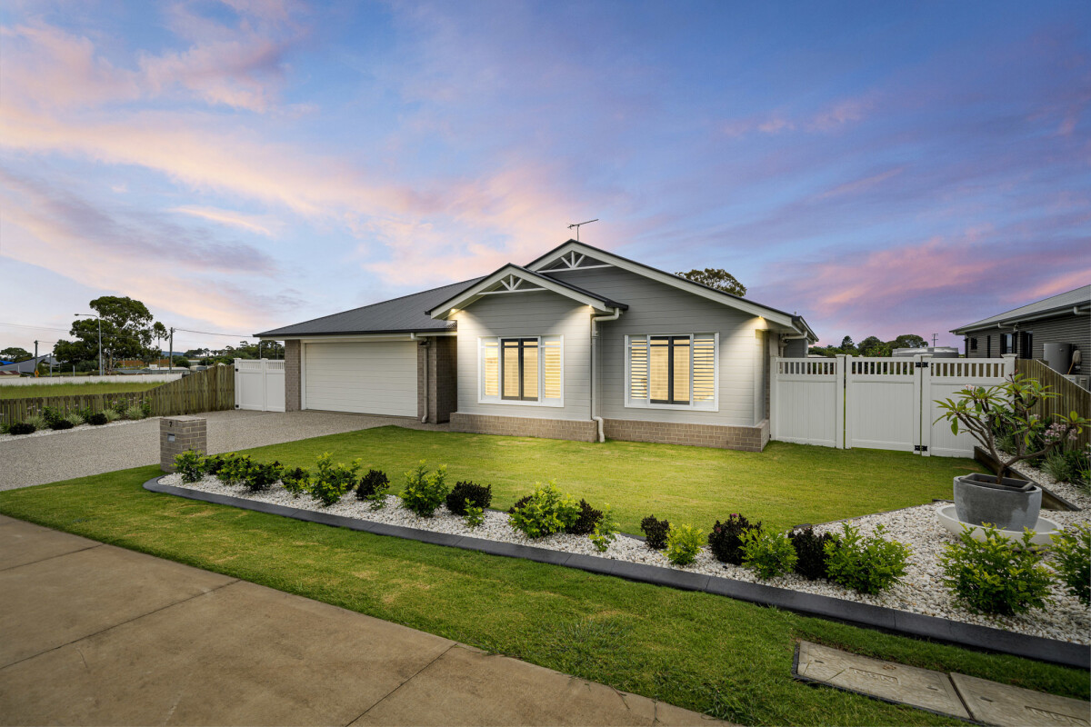 7 Fitzgerald Circuit Wyreema Queensland House for Sale RE/MAX Australia