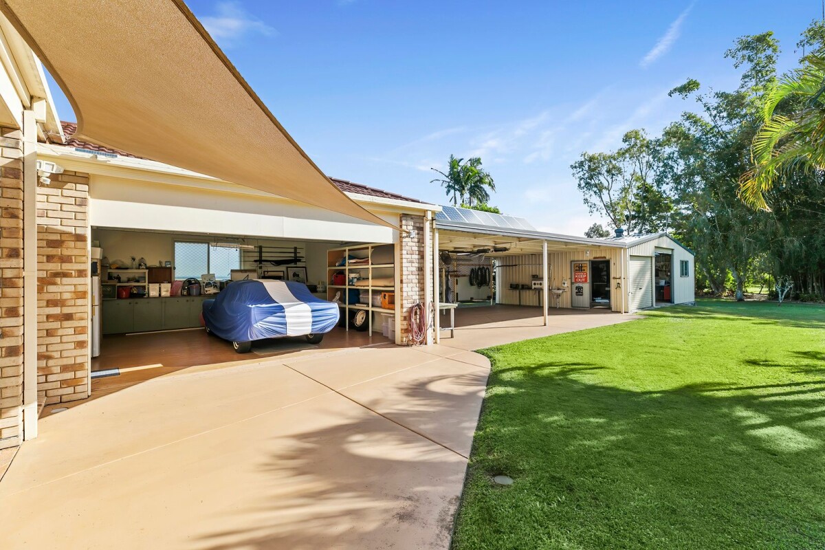 19 Pharlap Court Ningi Queensland House for Sale RE/MAX Australia