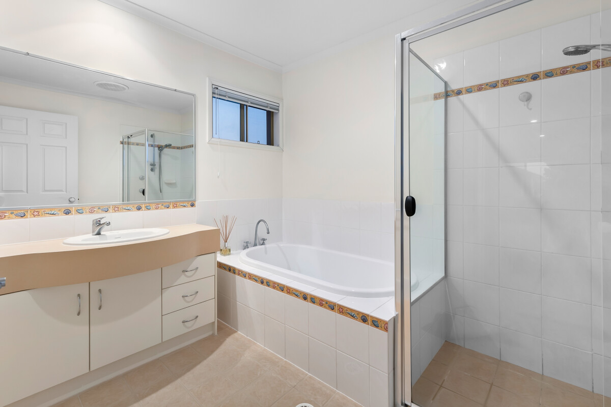 97 Highcrest Circuit Molendinar Queensland House for Sale RE/MAX