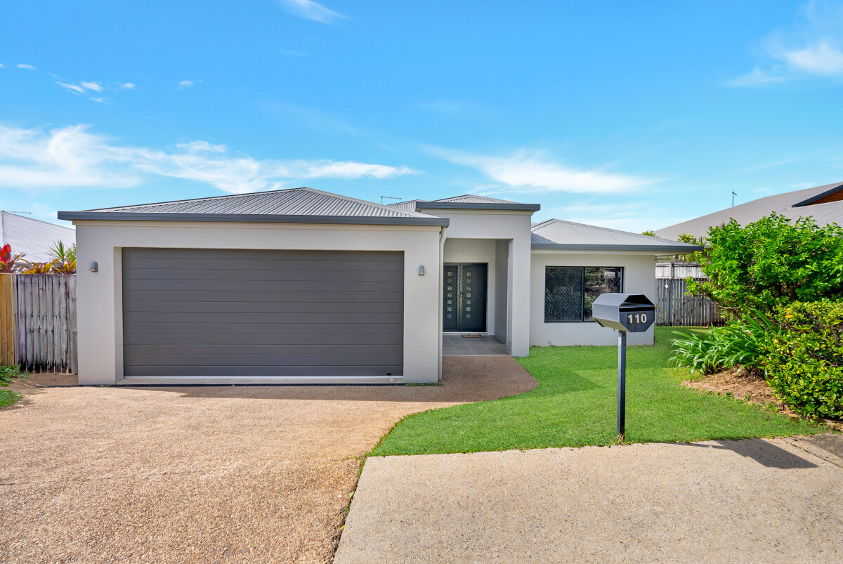 110 Mcfarlane Drive Kanimbla Queensland House for Sale RE/MAX Australia