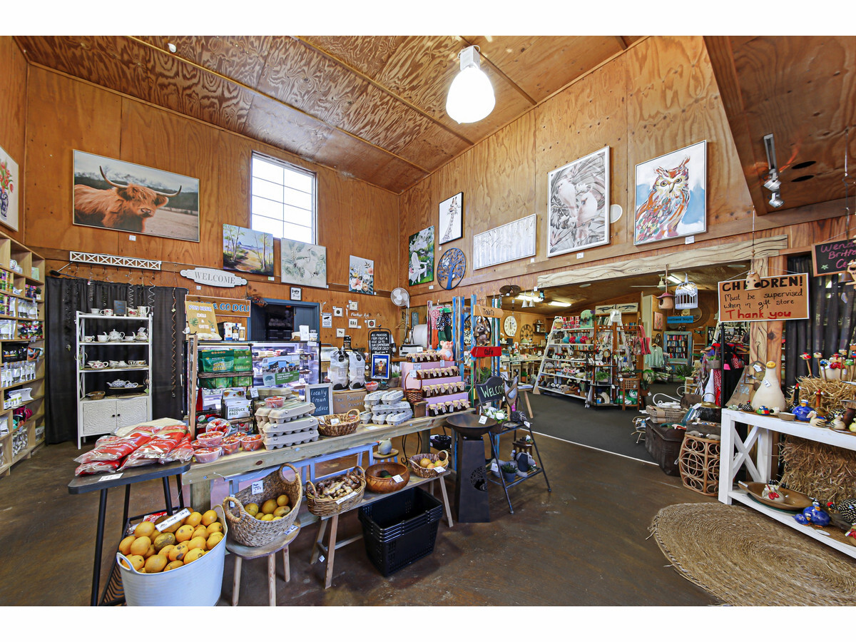 445 Flaxton Drive Flaxton Queensland for Sale RE/MAX Australia