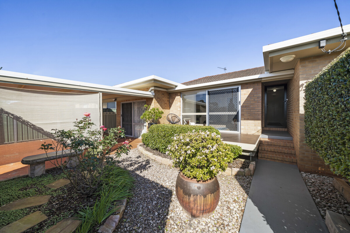 22 Matthews Street Harristown Queensland House for Sale RE/MAX Australia