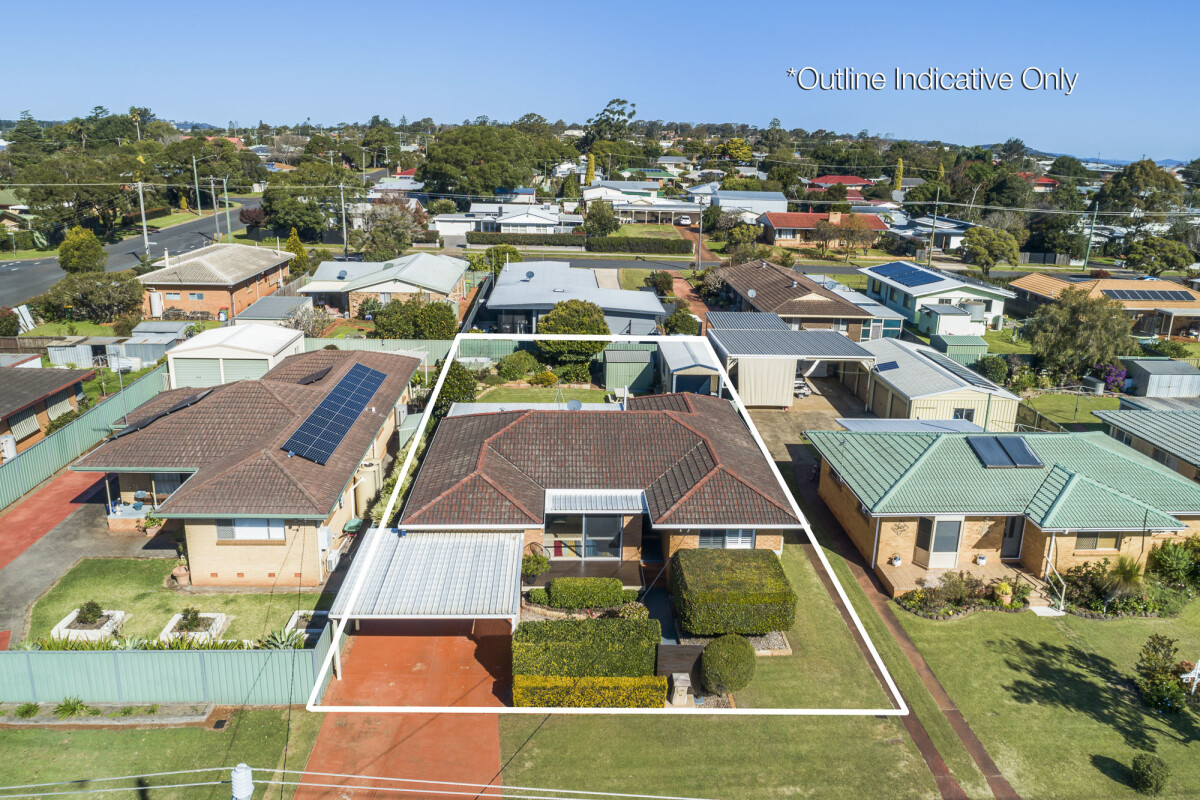 22 Matthews Street Harristown Queensland House for Sale RE/MAX Australia