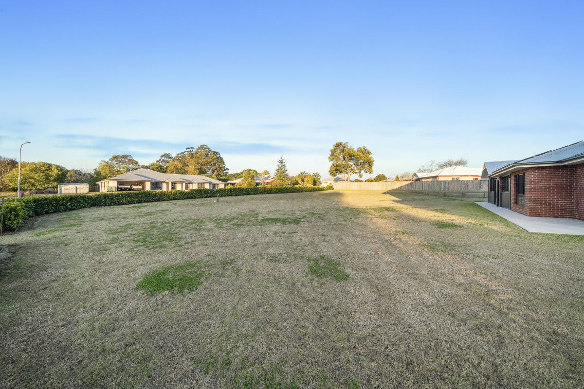 15 Fairview Crescent Highfields Queensland House for Sale RE/MAX